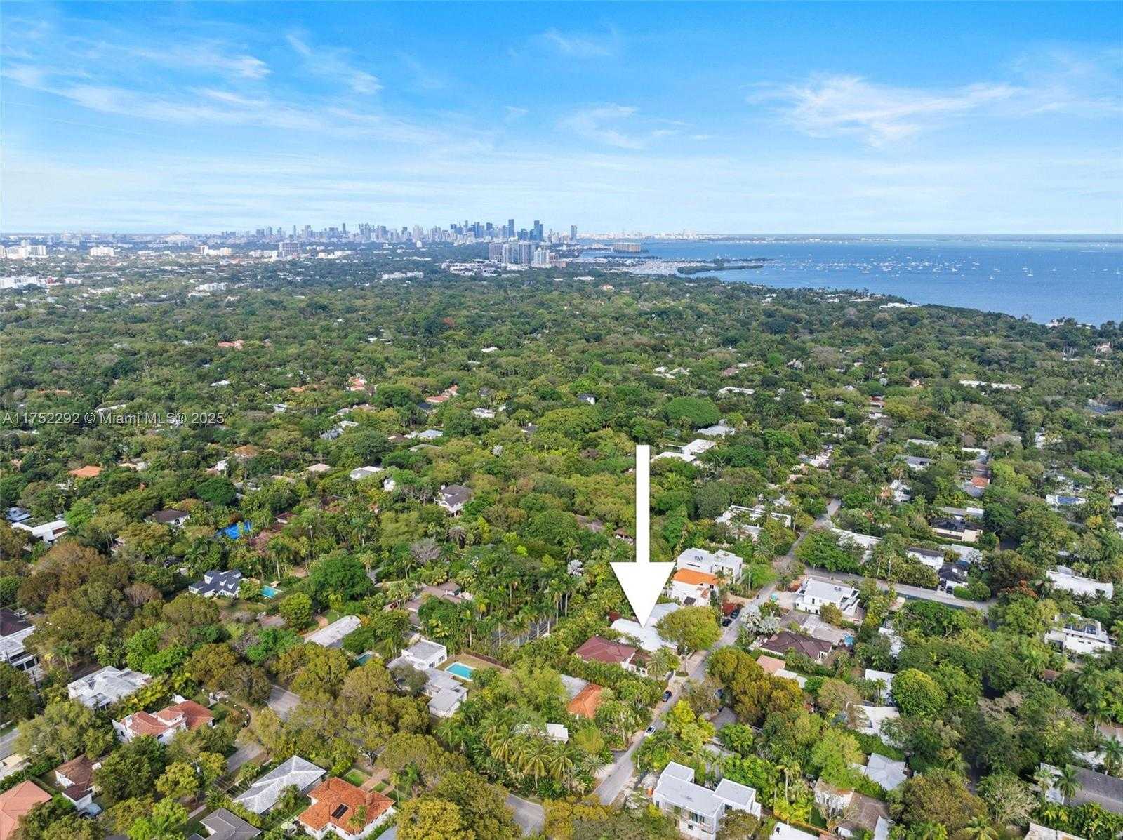 Small Image of 4151 PARK AVE, Coconut Grove Number 35