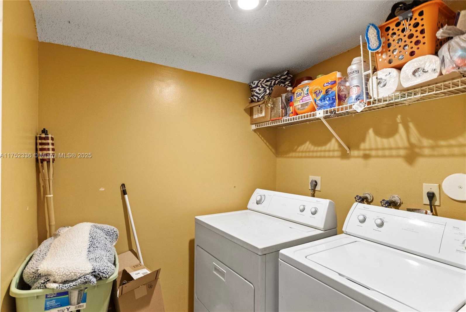 Small Image of 1071 SOUTH WEST 101ST TER, Pembroke Pines Number 17