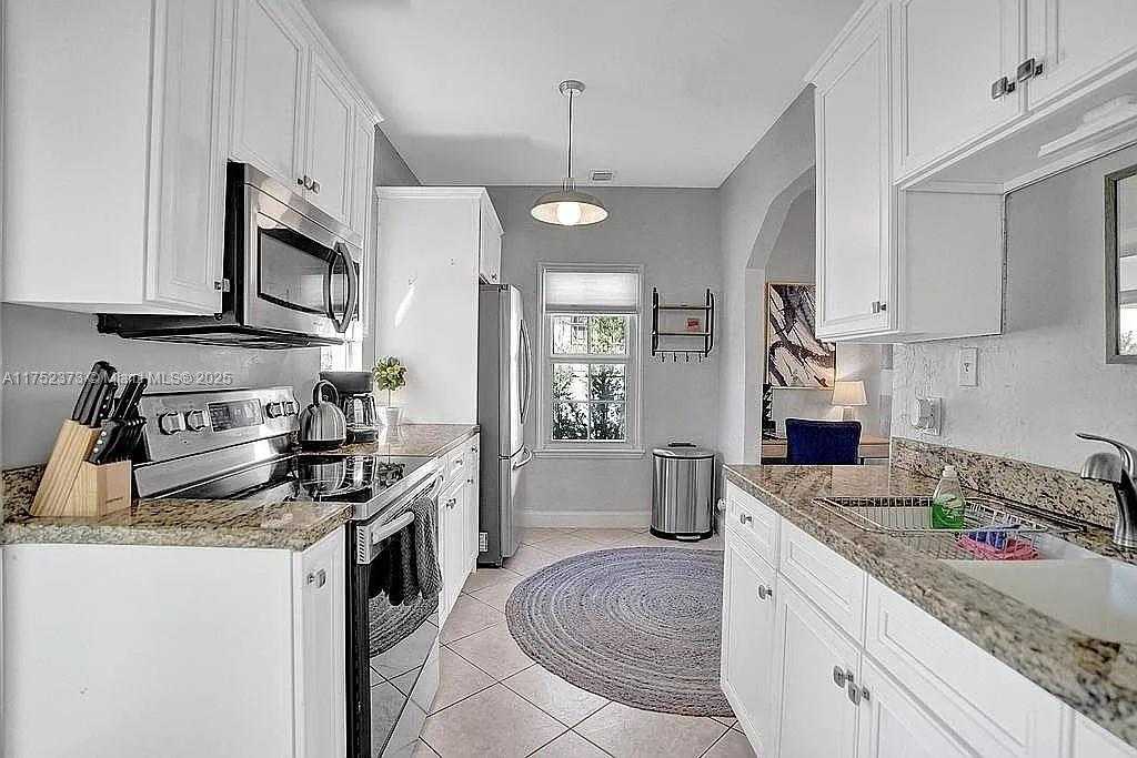 Small Image of 8900 HARDING AVE, Surfside Number 11