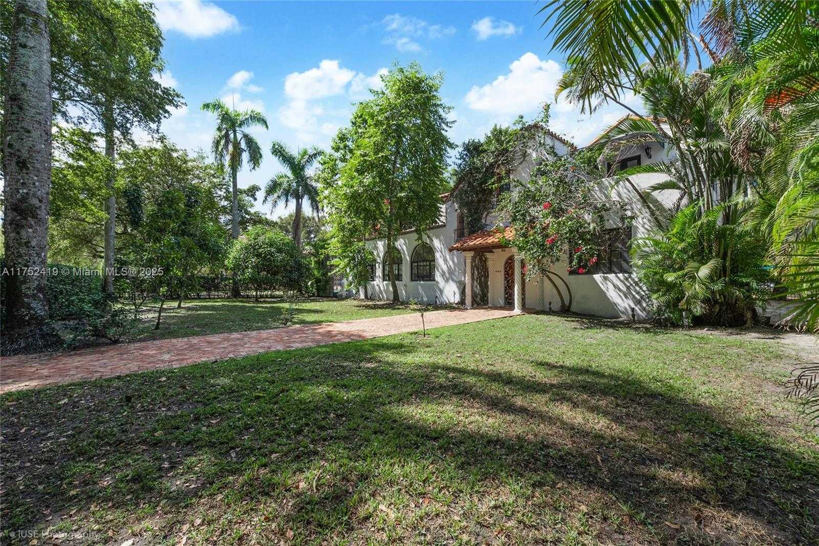 Small Image of 1624 GRANADA BLVD, Coral Gables Number 21