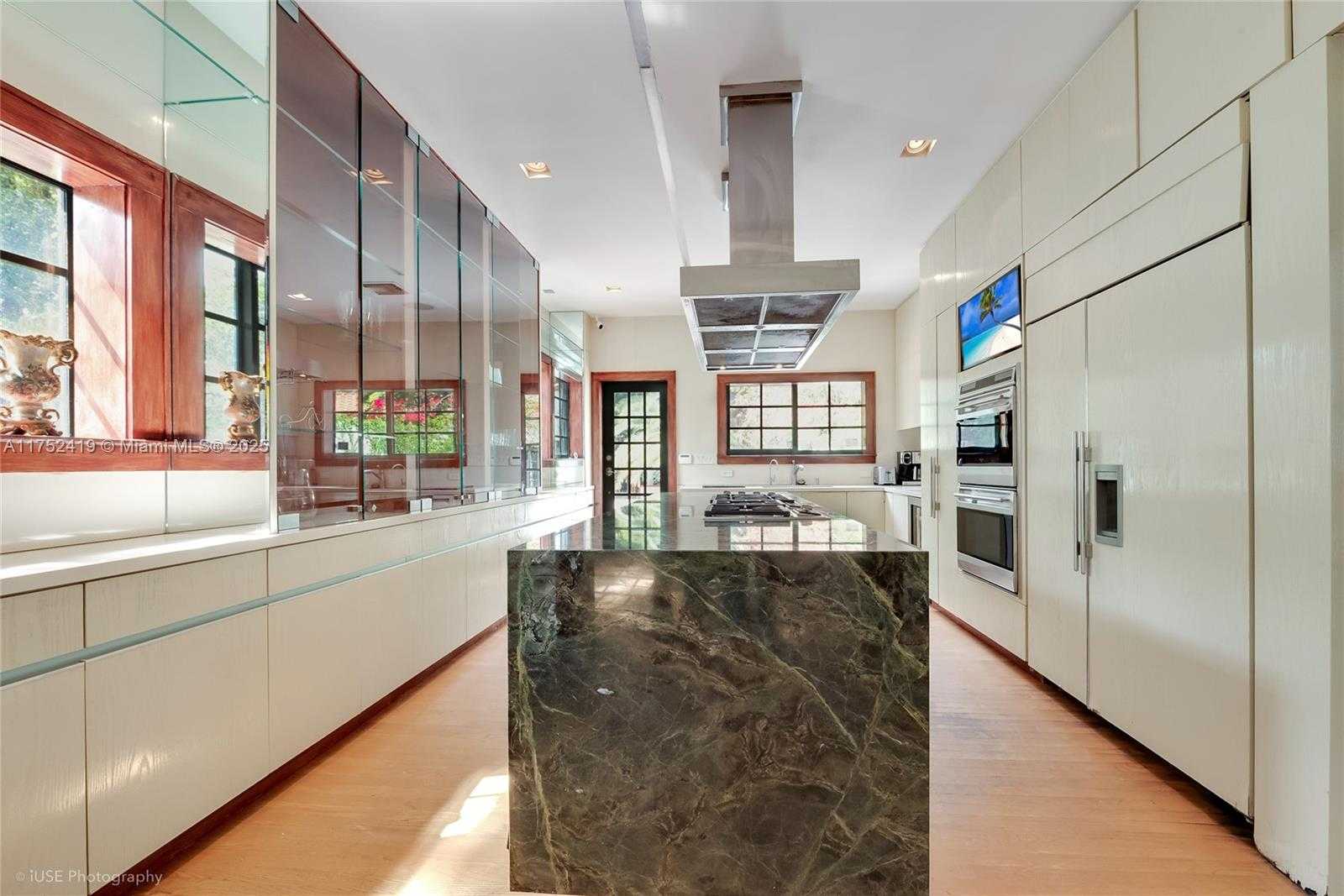 Small Image of 1624 GRANADA BLVD, Coral Gables Number 25