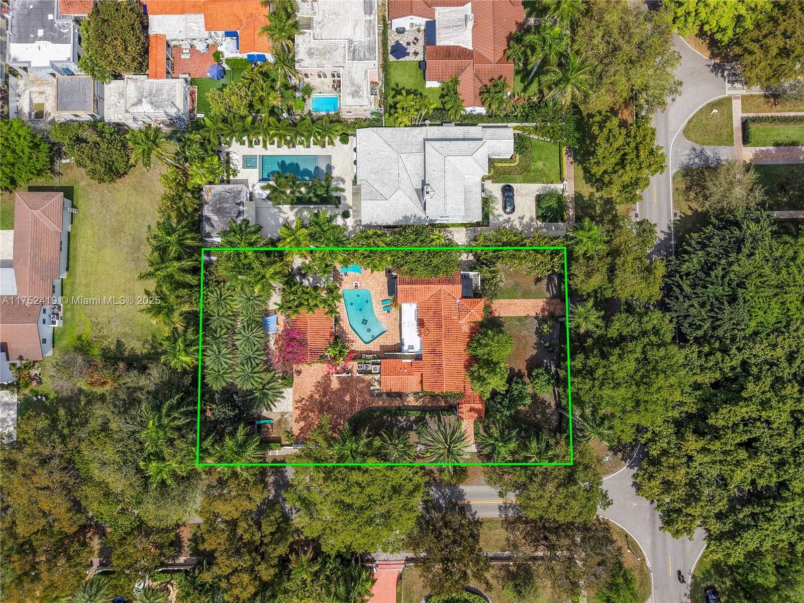 Small Image of 1624 GRANADA BLVD, Coral Gables Number 37