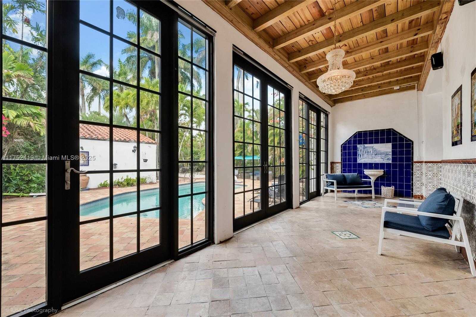 Small Image of 1624 GRANADA BLVD, Coral Gables Number 6