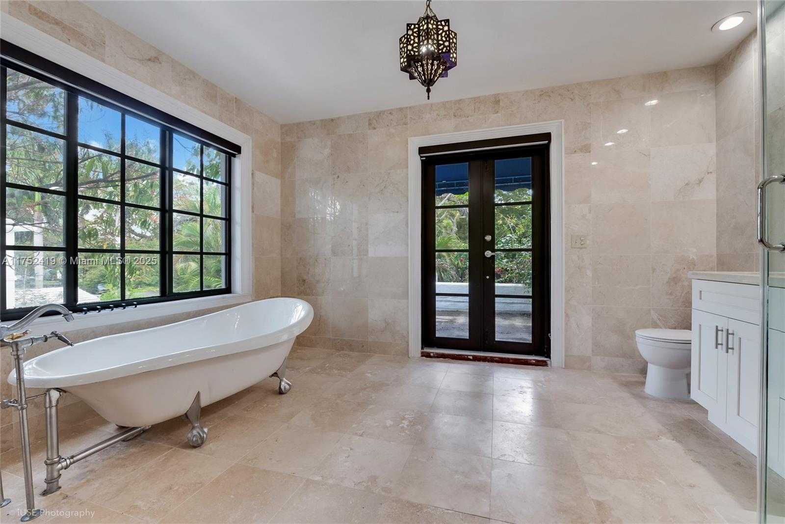 Small Image of 1624 GRANADA BLVD, Coral Gables Number 8