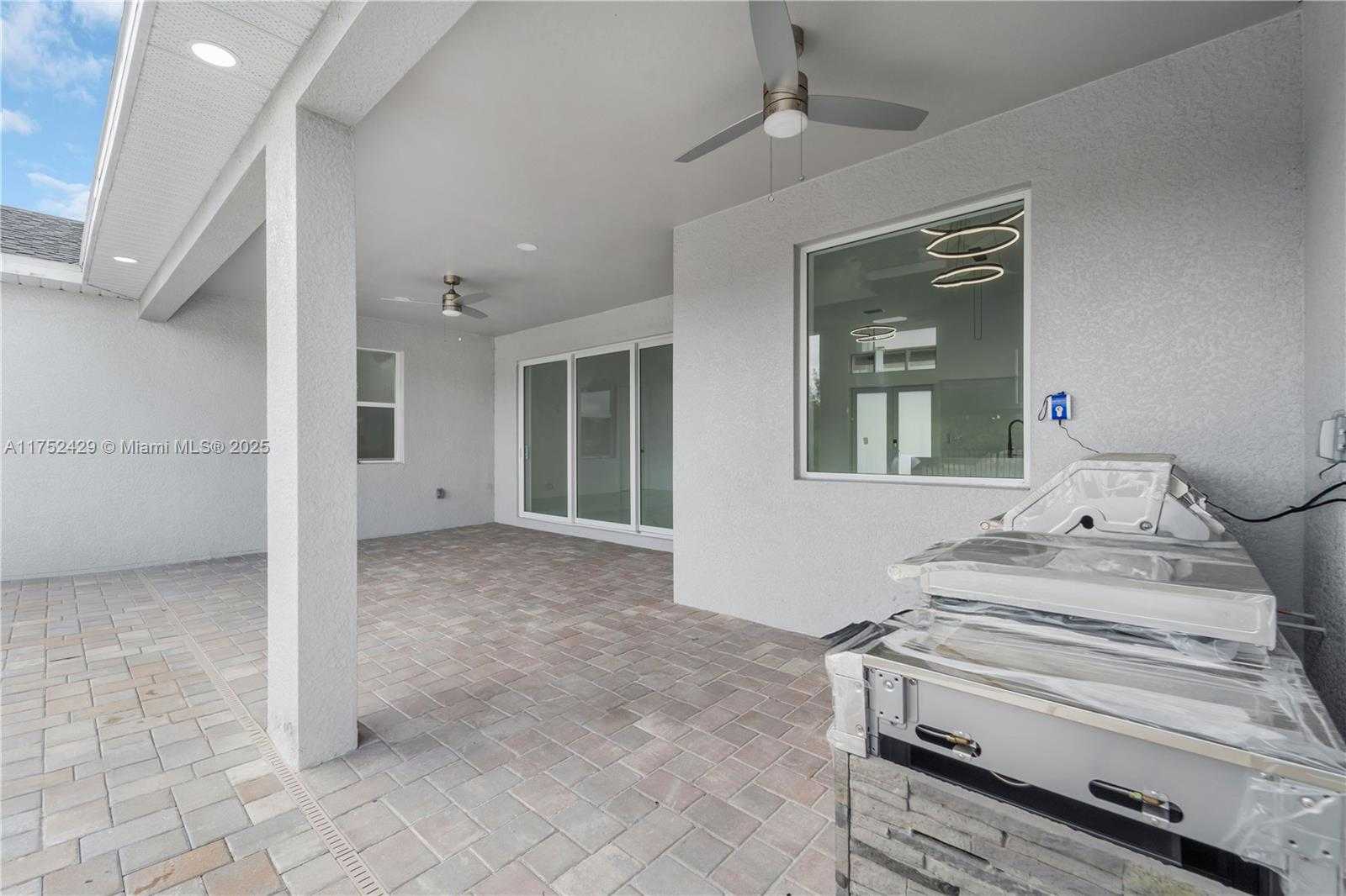 Small Image of 2721 NORTH WEST 41ST AVE, Cape Coral Number 29