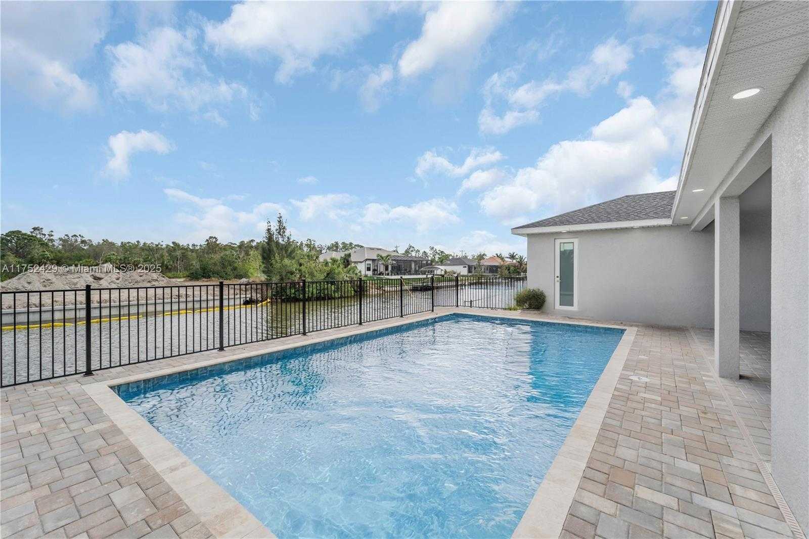 Small Image of 2721 NORTH WEST 41ST AVE, Cape Coral Number 33