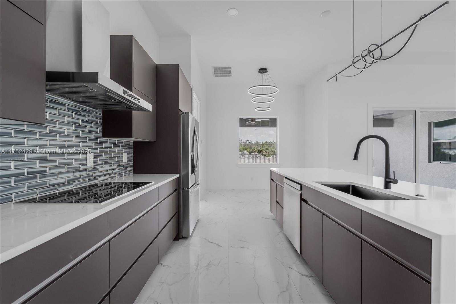 Small Image of 2721 NORTH WEST 41ST AVE, Cape Coral Number 7