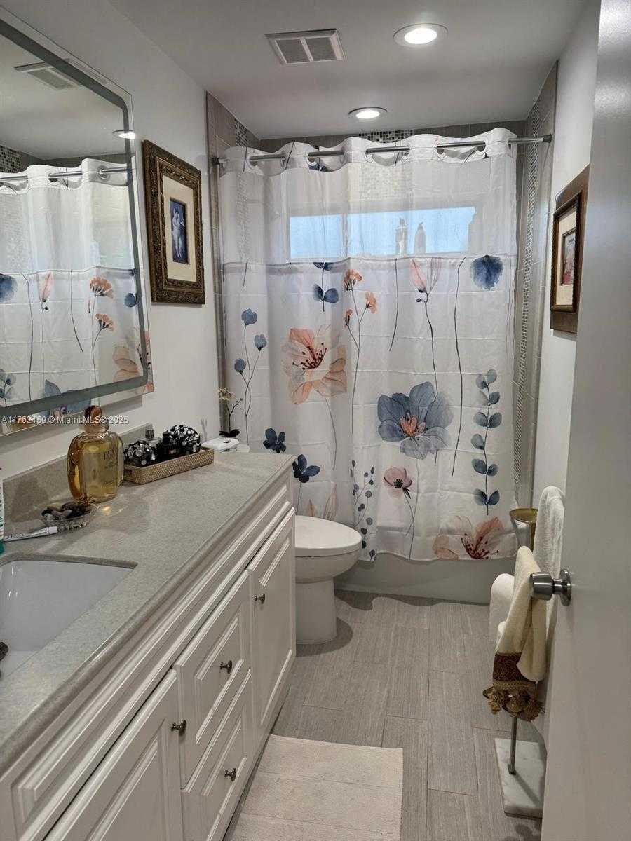 Small Image of 1838 NORTH WEST 93RD TER, Plantation Number 15