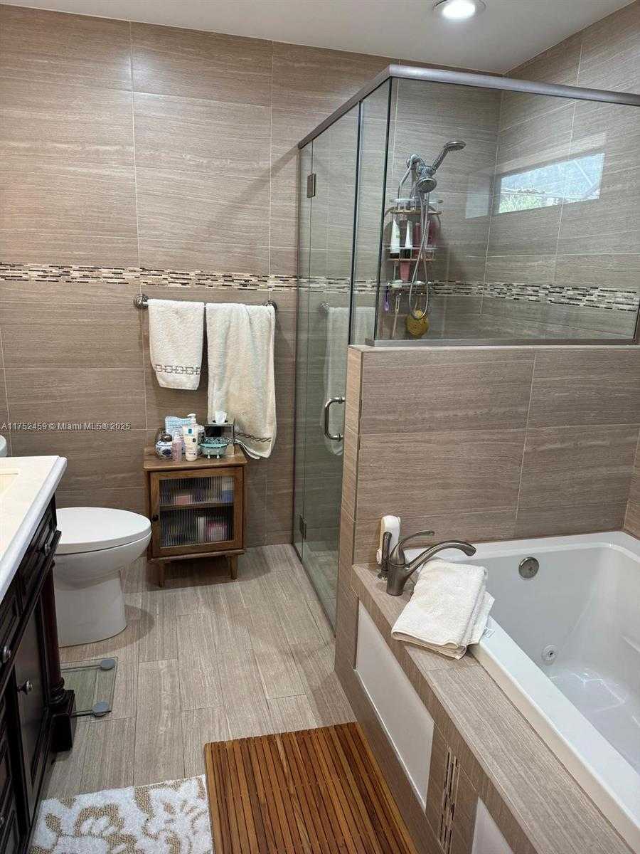Small Image of 1838 NORTH WEST 93RD TER, Plantation Number 27