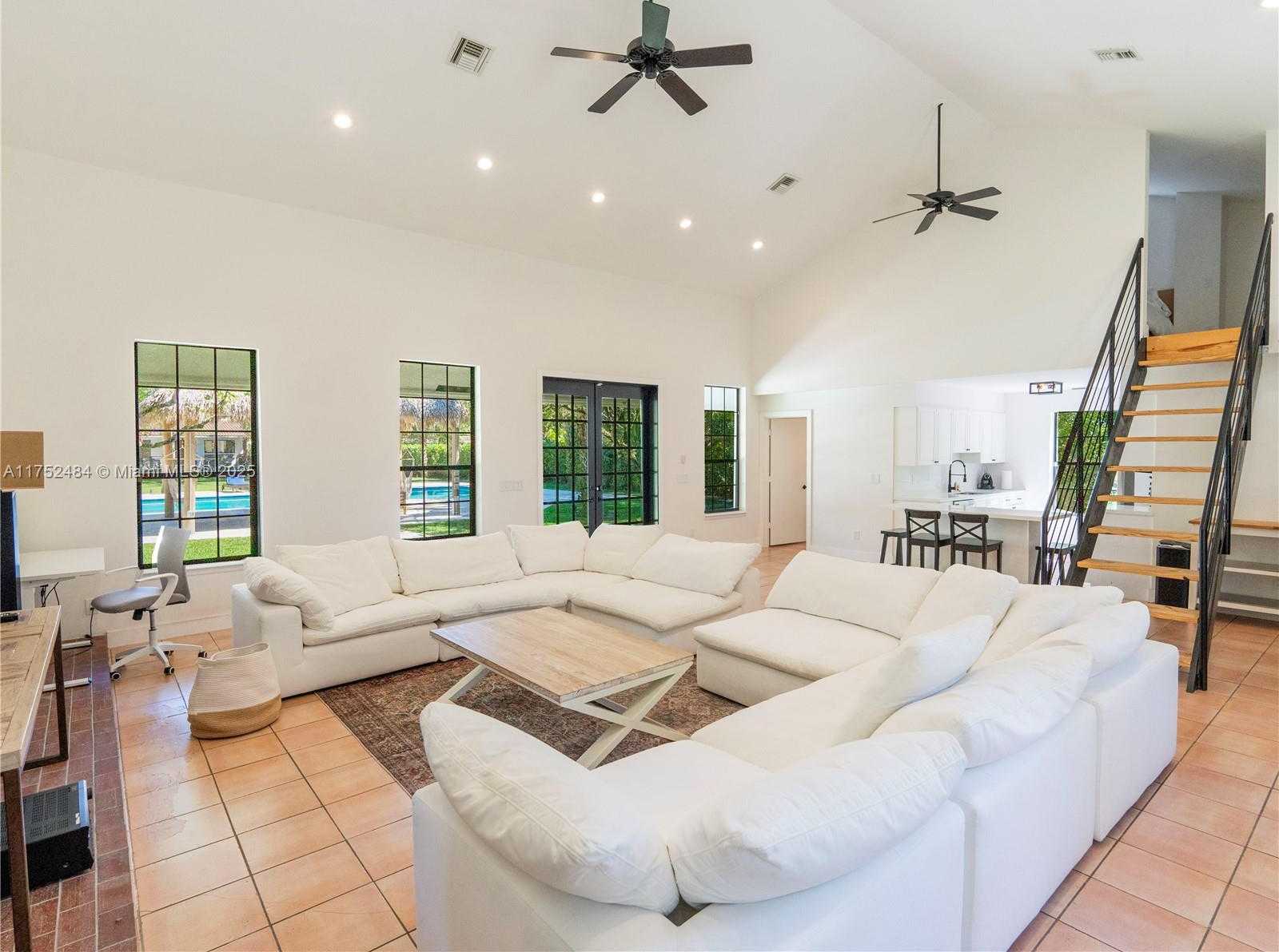 Small Image of 317 BAYBERRY DR, Plantation Number 15