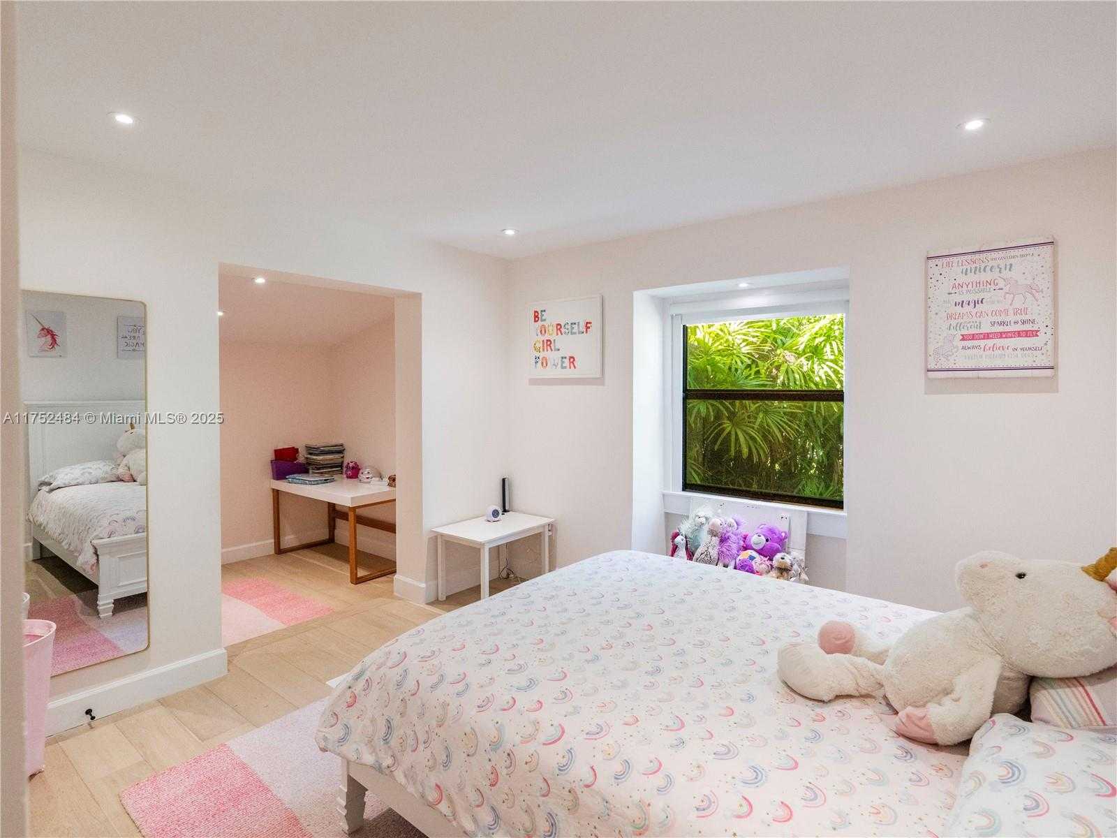 Small Image of 317 BAYBERRY DR, Plantation Number 26
