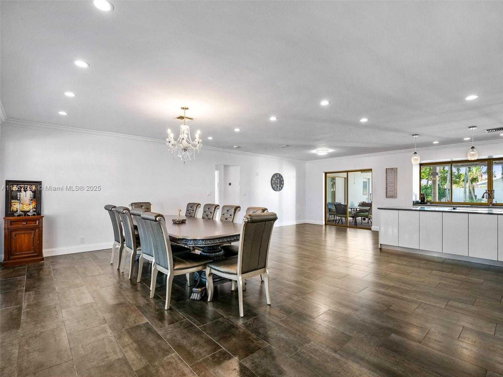 Small Image of 3610 NORTH 53RD AVE, Hollywood Number 3
