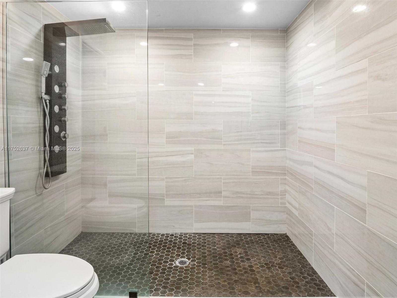 Small Image of 3610 NORTH 53RD AVE, Hollywood Number 31