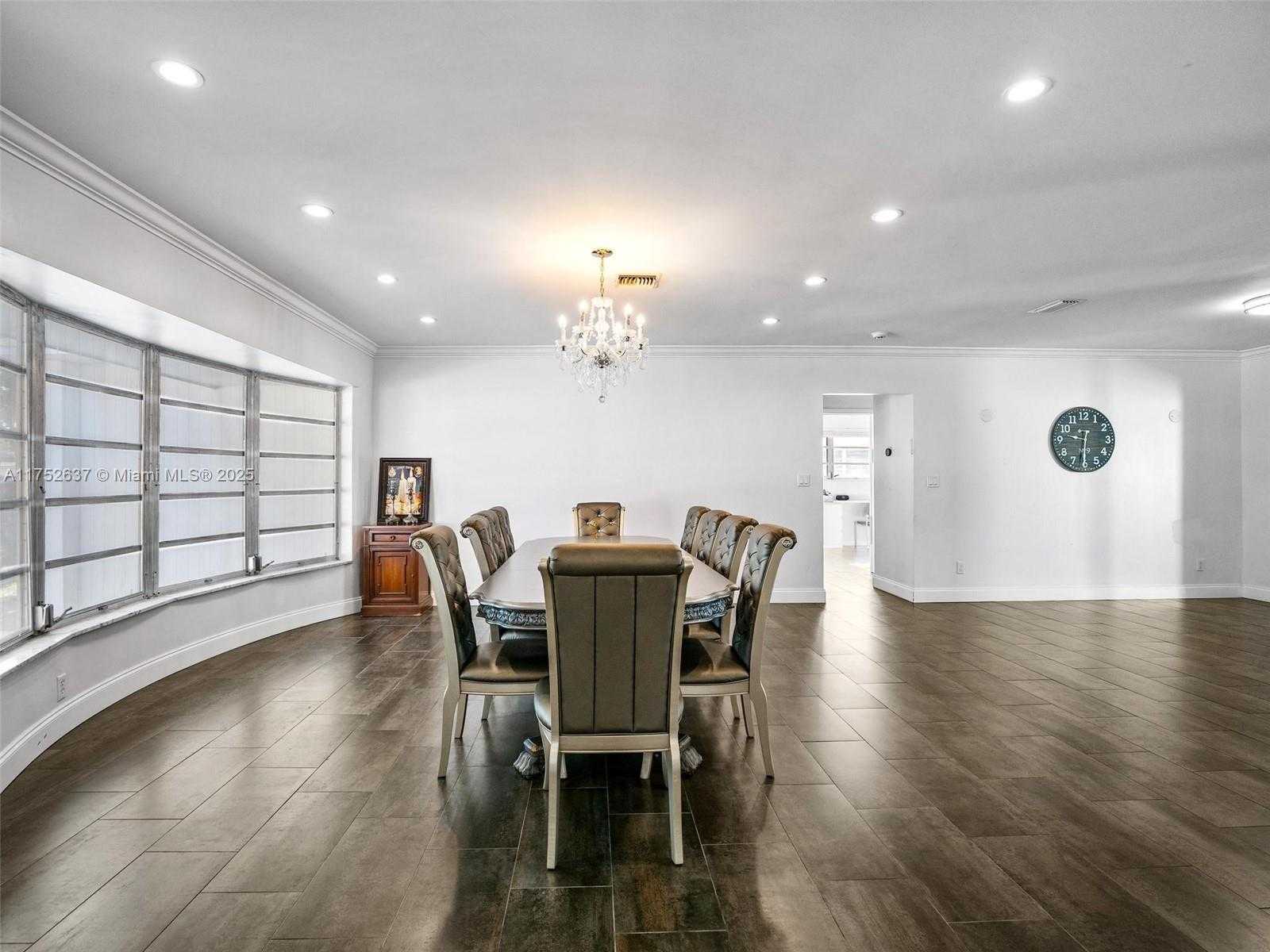 Small Image of 3610 NORTH 53RD AVE, Hollywood Number 4