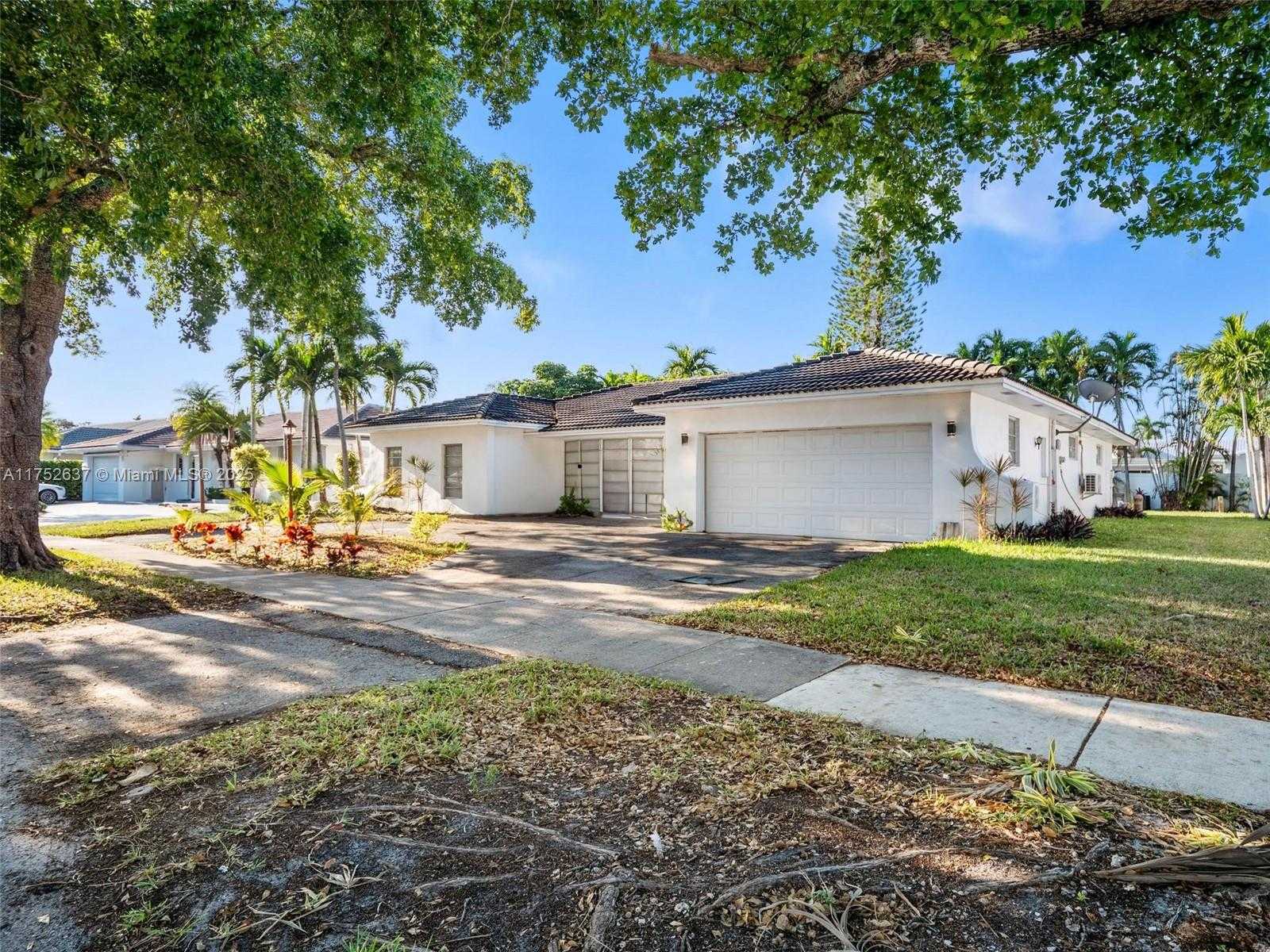 Small Image of 3610 NORTH 53RD AVE, Hollywood Number 48