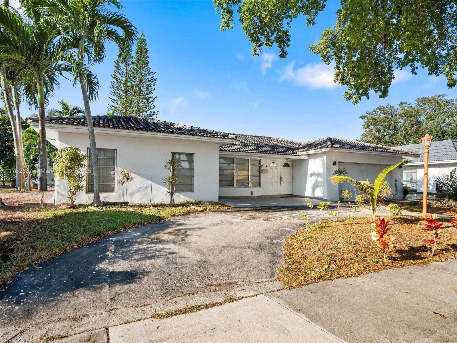 Small Image of 3610 NORTH 53RD AVE, Hollywood Number 49