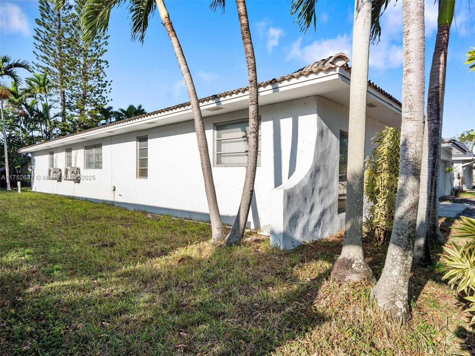 Small Image of 3610 NORTH 53RD AVE, Hollywood Number 50