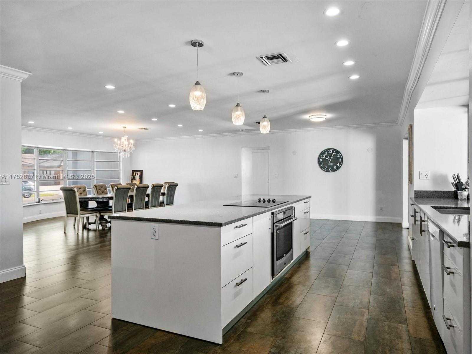 Small Image of 3610 NORTH 53RD AVE, Hollywood Number 6