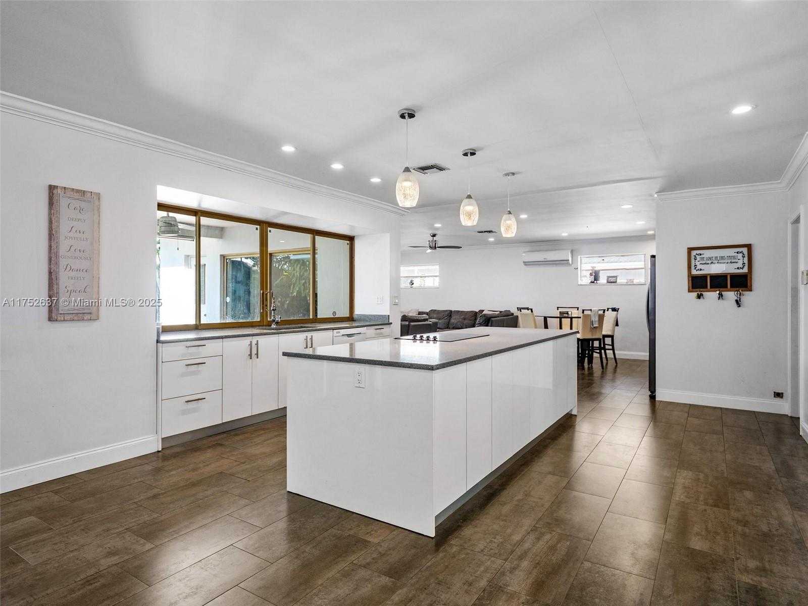 Small Image of 3610 NORTH 53RD AVE, Hollywood Number 8