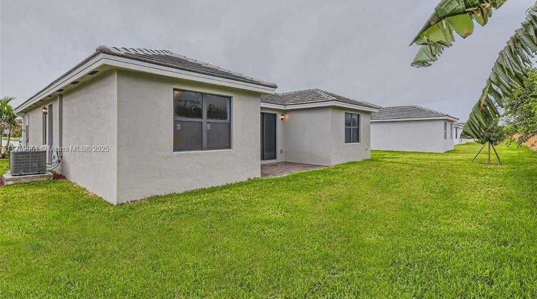 Small Image of 1695 SOUTH EAST 6TH ST, Homestead Number 2