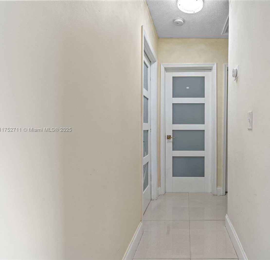 Small Image of 9251 Little River Blvd, Miami, FL 33147, USA Number 20