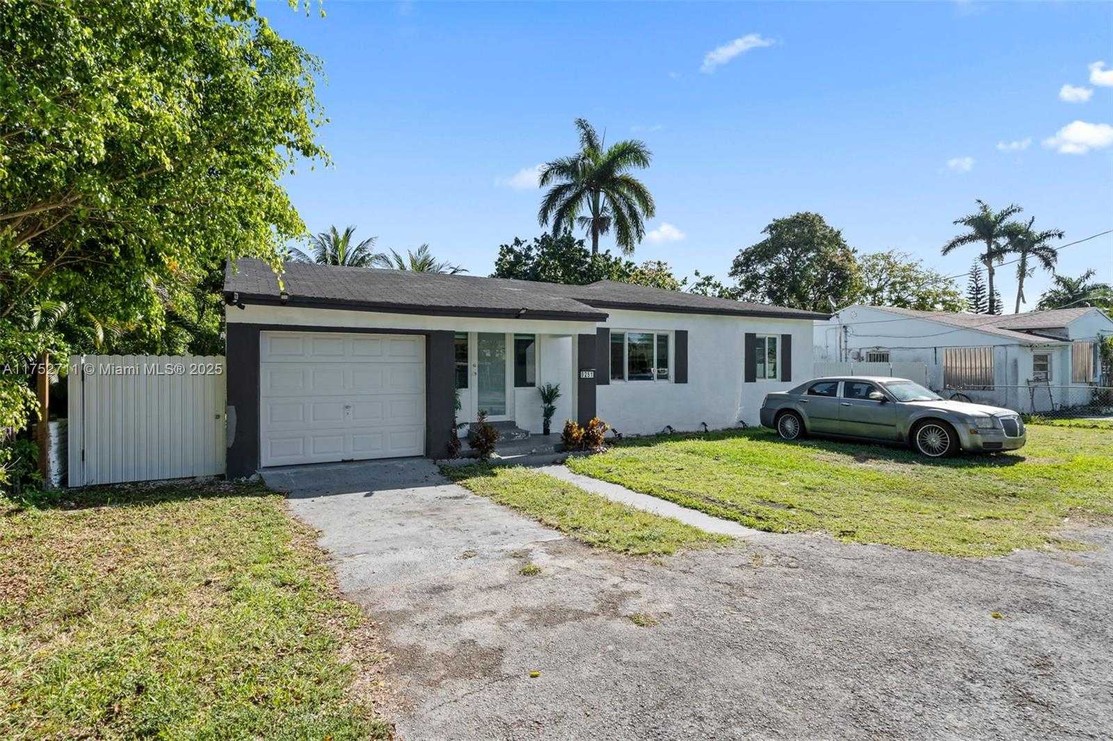 Small Image of 9251 Little River Blvd, Miami, FL 33147, USA Number 3