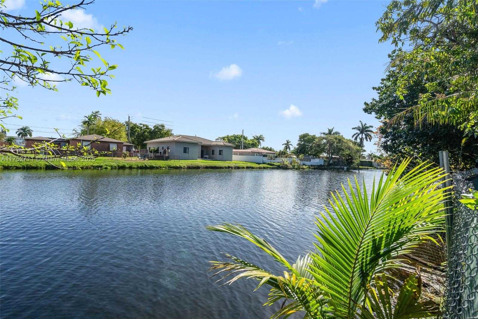 Small Image of 9251 Little River Blvd, Miami, FL 33147, USA Number 4