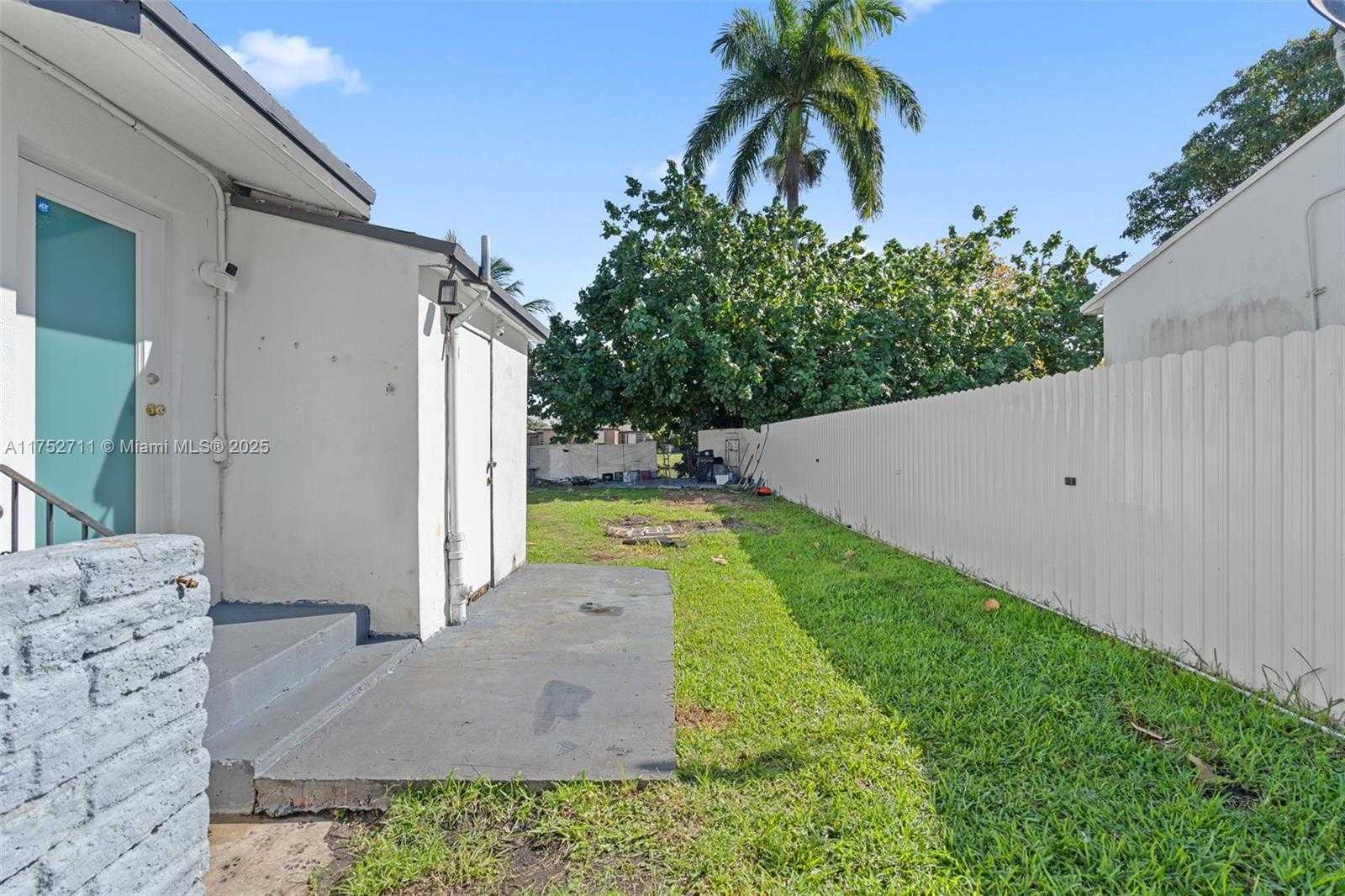 Small Image of 9251 Little River Blvd, Miami, FL 33147, USA Number 6