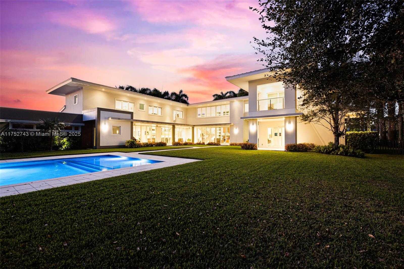 Small Image of 6080 SOUTH WEST 88TH ST, Pinecrest Number 27