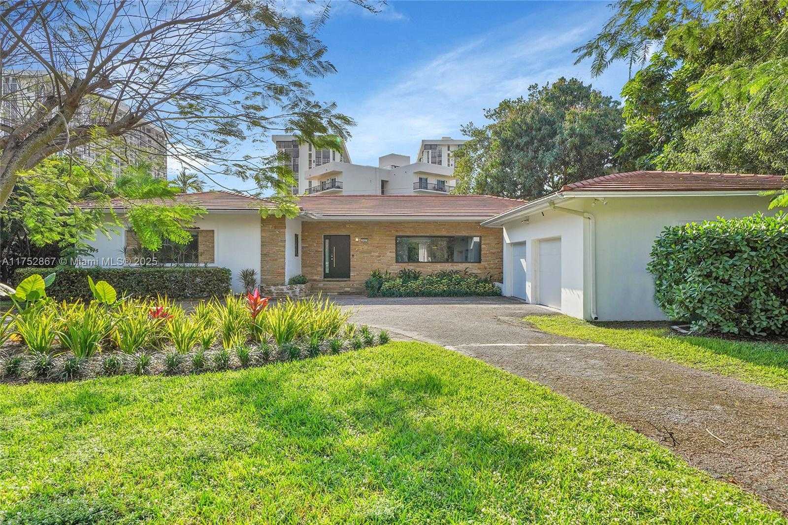 Small Image of 1915 SOUTH MIAMI AVE, Miami Number 6