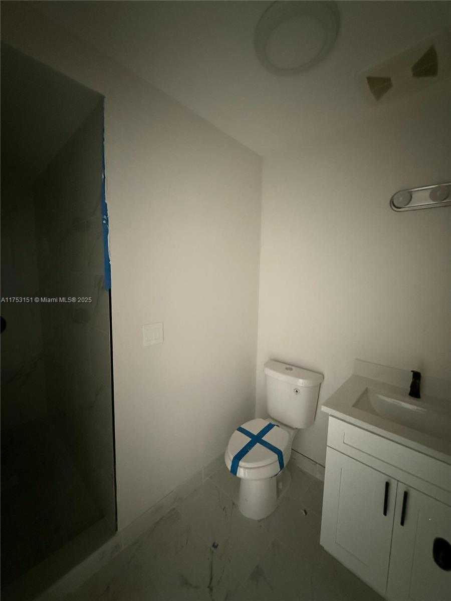 Small Image of 1361 NORTH WEST 29TH TER, Miami Number 14