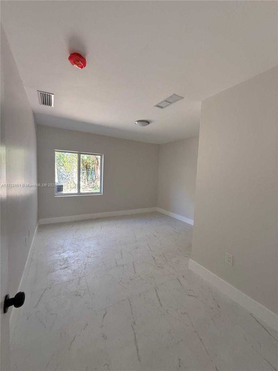 Small Image of 1361 NORTH WEST 29TH TER, Miami Number 15