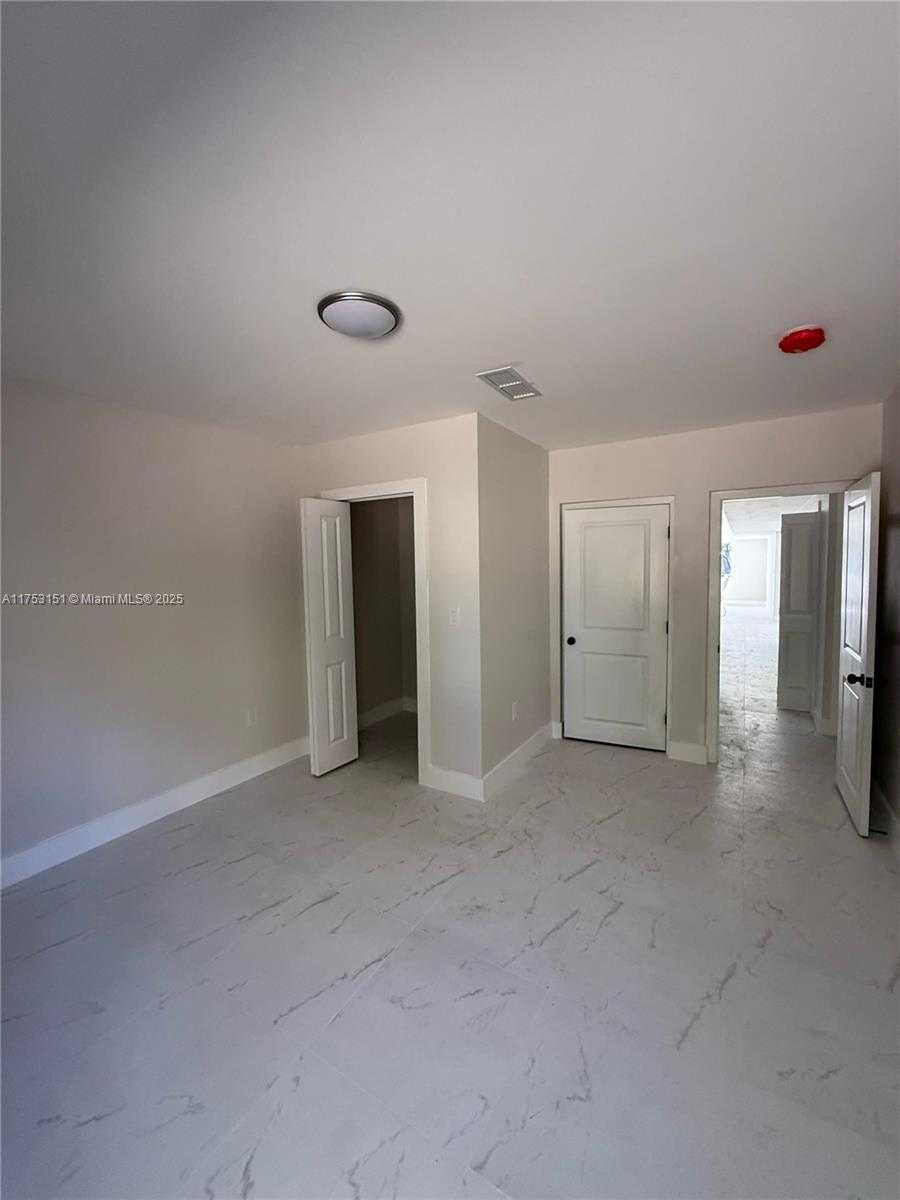 Small Image of 1361 NORTH WEST 29TH TER, Miami Number 16
