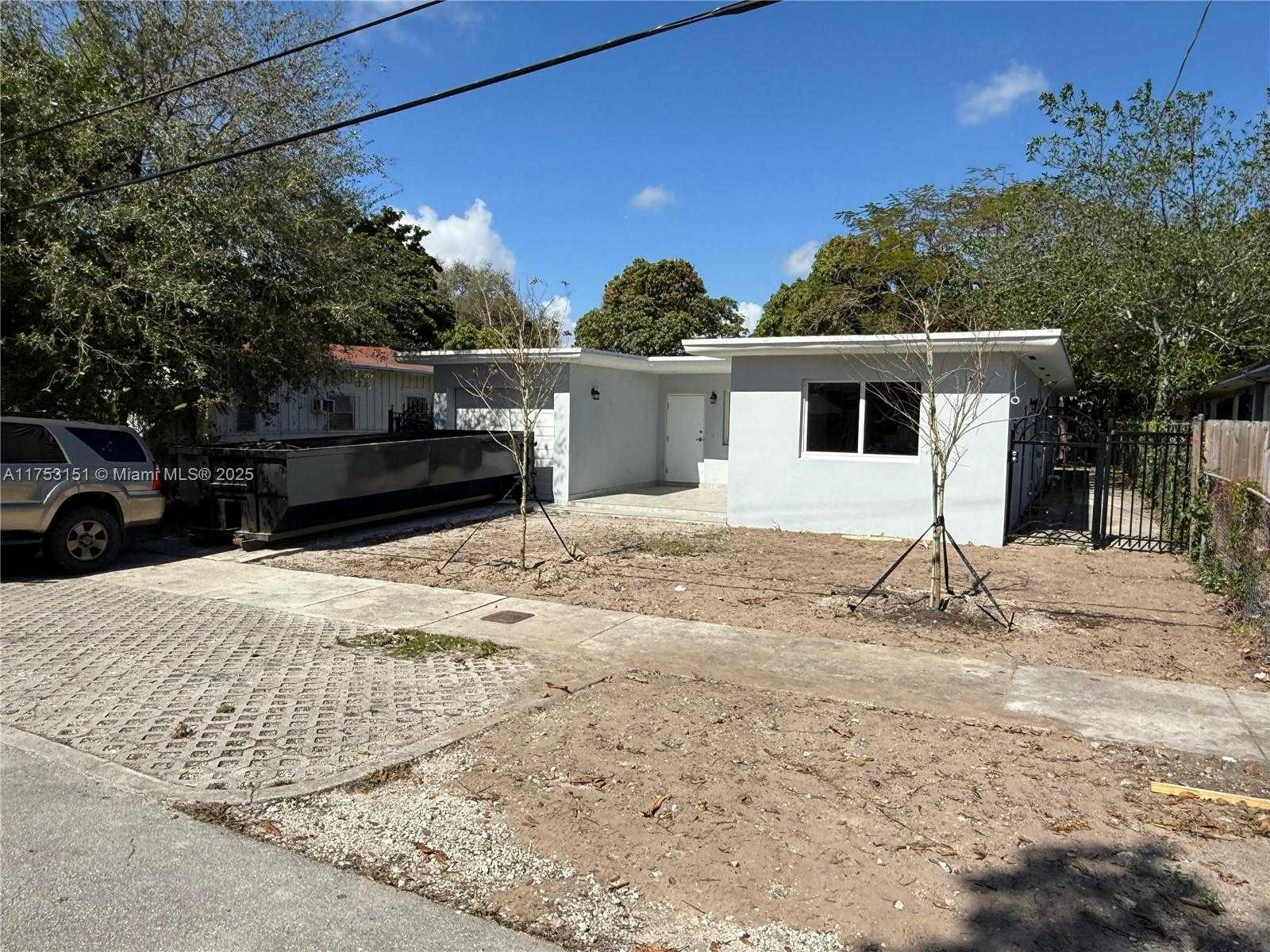 Small Image of 1361 NORTH WEST 29TH TER, Miami Number 19