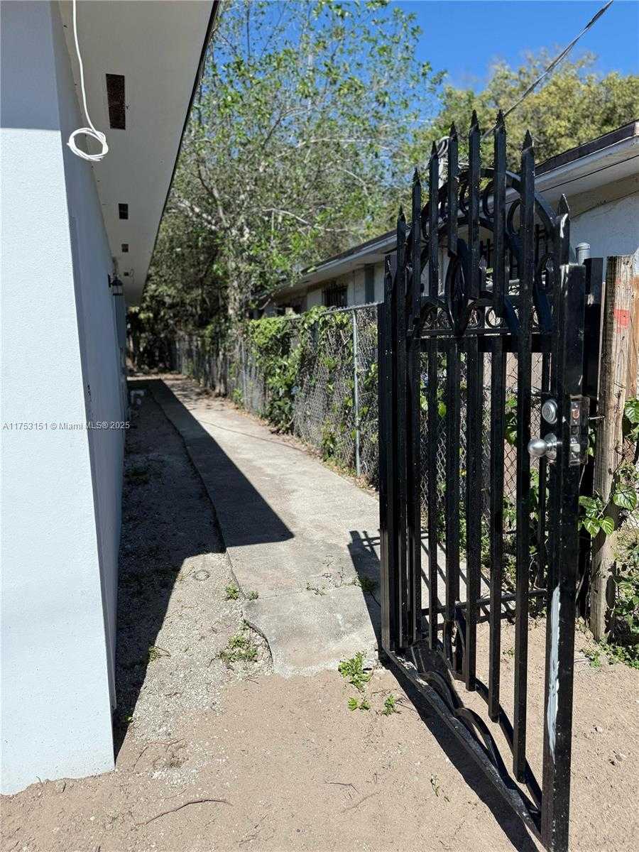 Small Image of 1361 NORTH WEST 29TH TER, Miami Number 20