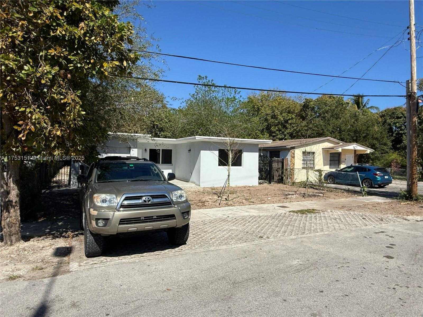 Small Image of 1361 NORTH WEST 29TH TER, Miami Number 23