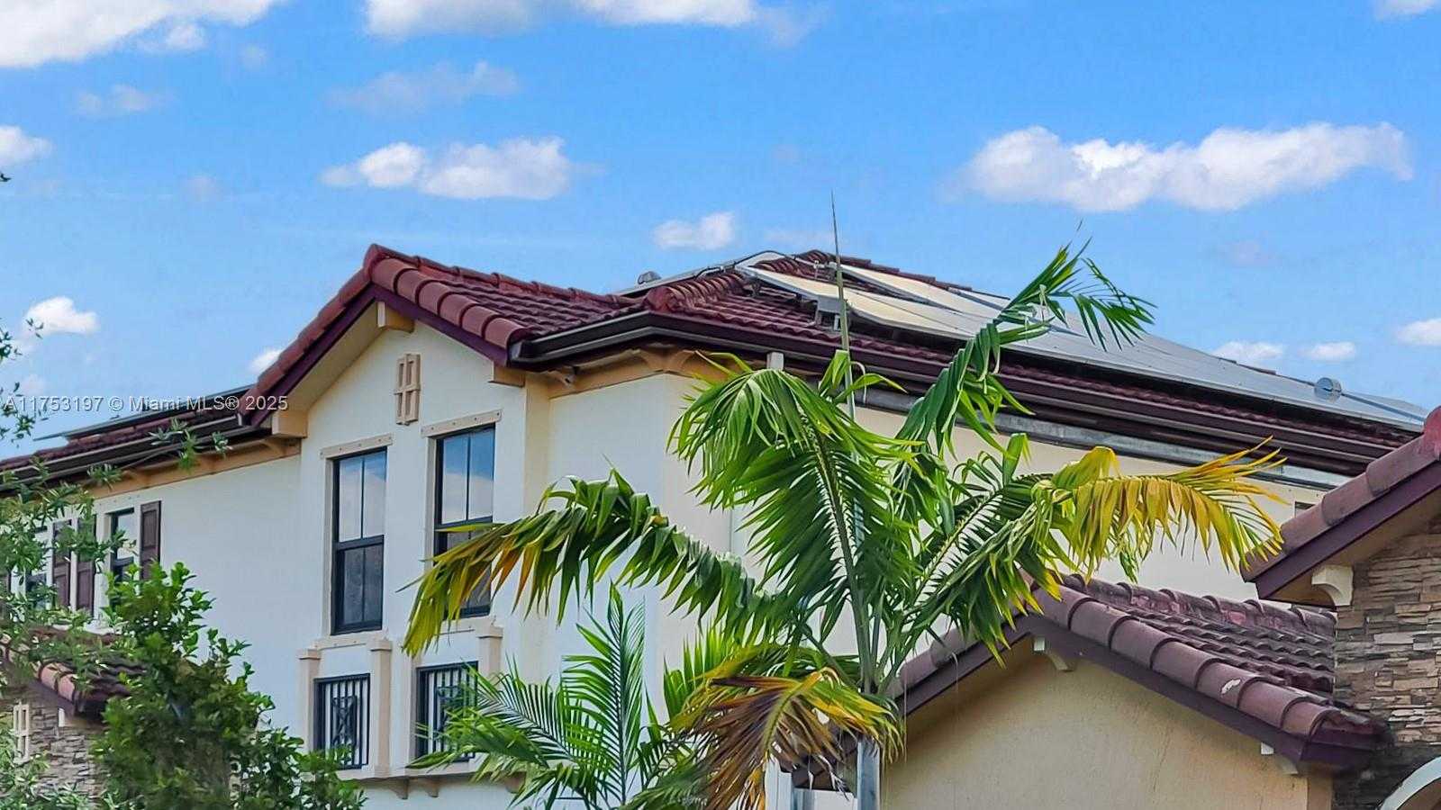 Small Image of 726 SOUTH EAST 37TH PL, Homestead Number 2