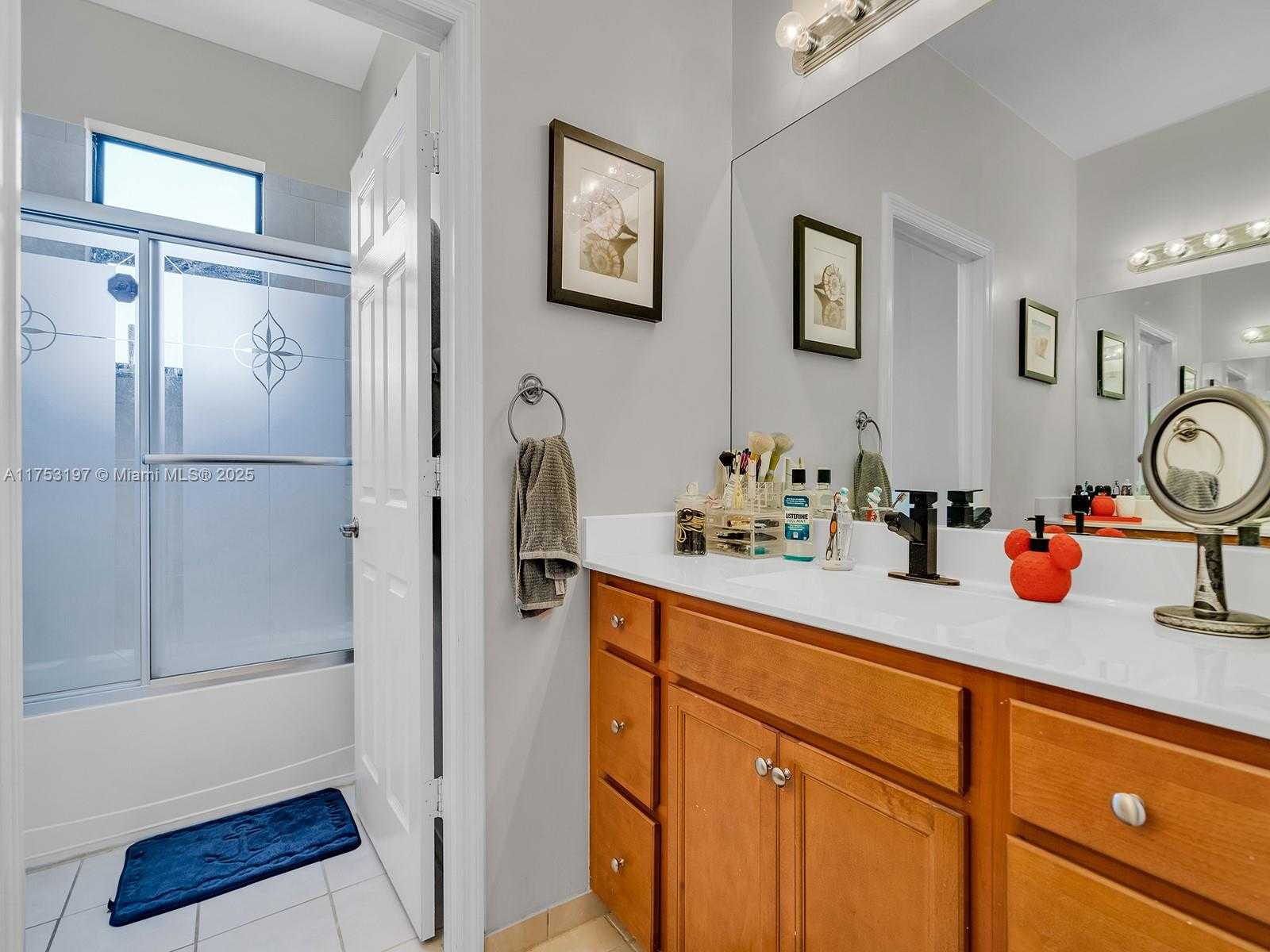 Small Image of 726 SOUTH EAST 37TH PL, Homestead Number 22