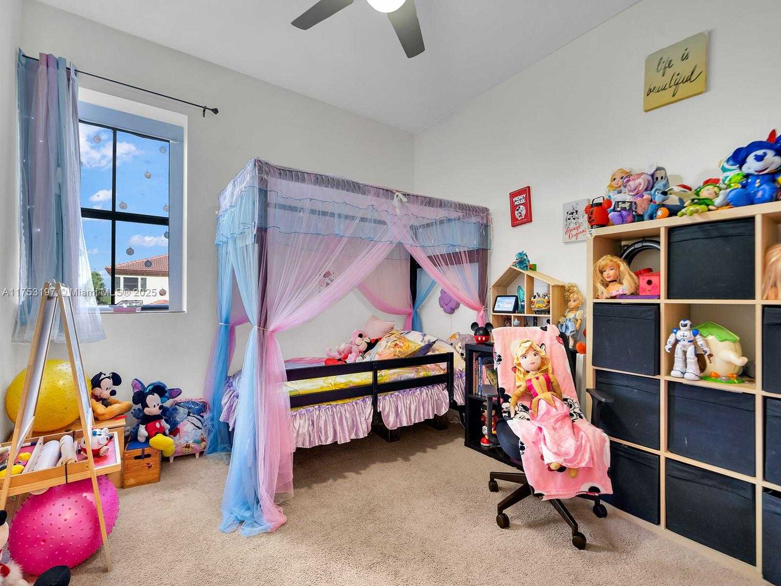 Small Image of 726 SOUTH EAST 37TH PL, Homestead Number 23