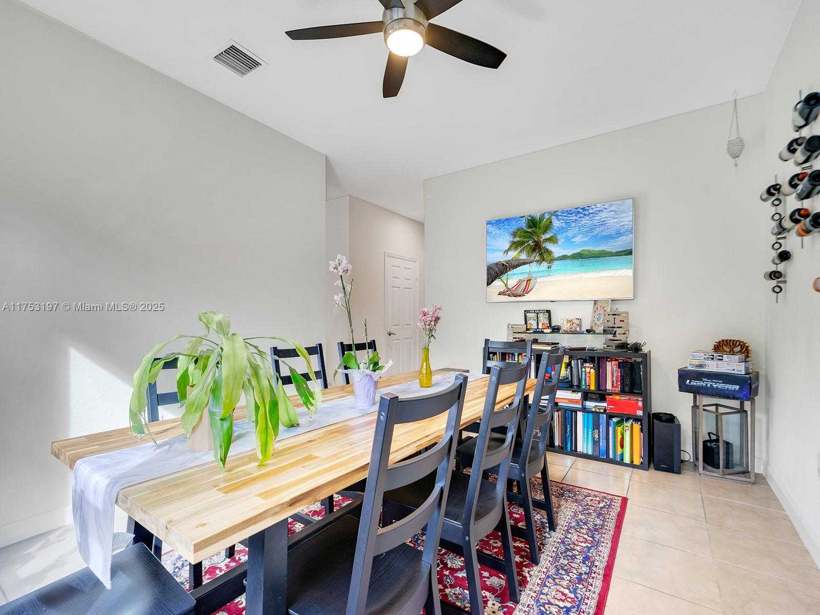 Small Image of 726 SOUTH EAST 37TH PL, Homestead Number 9