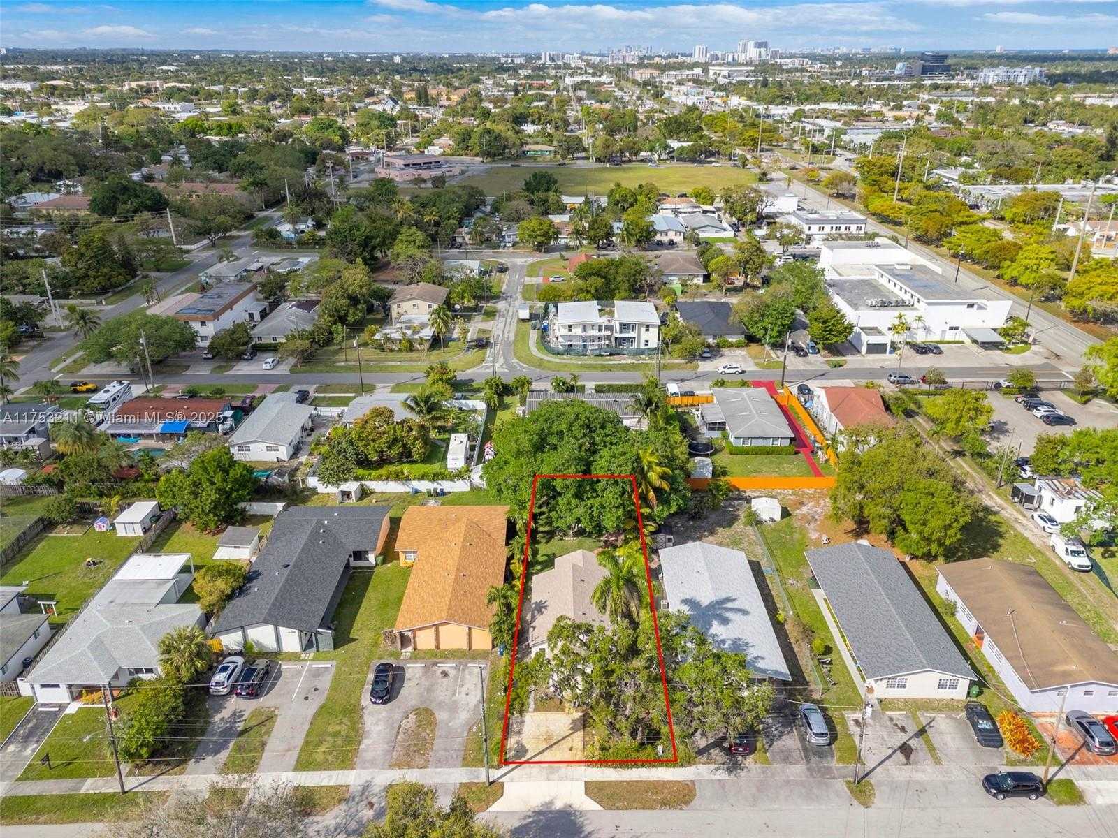 Small Image of 30 SOUTH WEST 7TH ST, Hallandale Beach Number 25