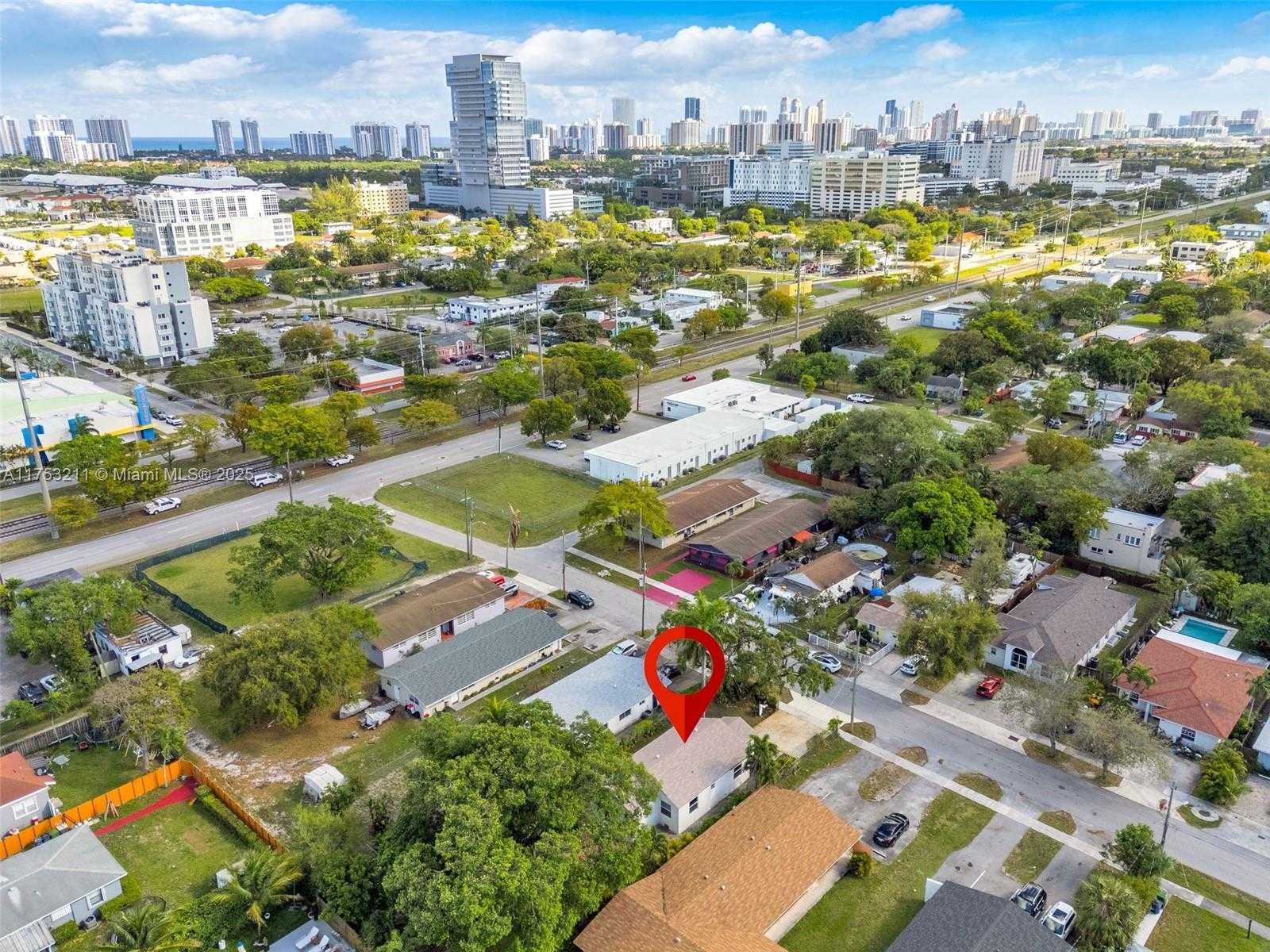 Small Image of 30 SOUTH WEST 7TH ST, Hallandale Beach Number 28