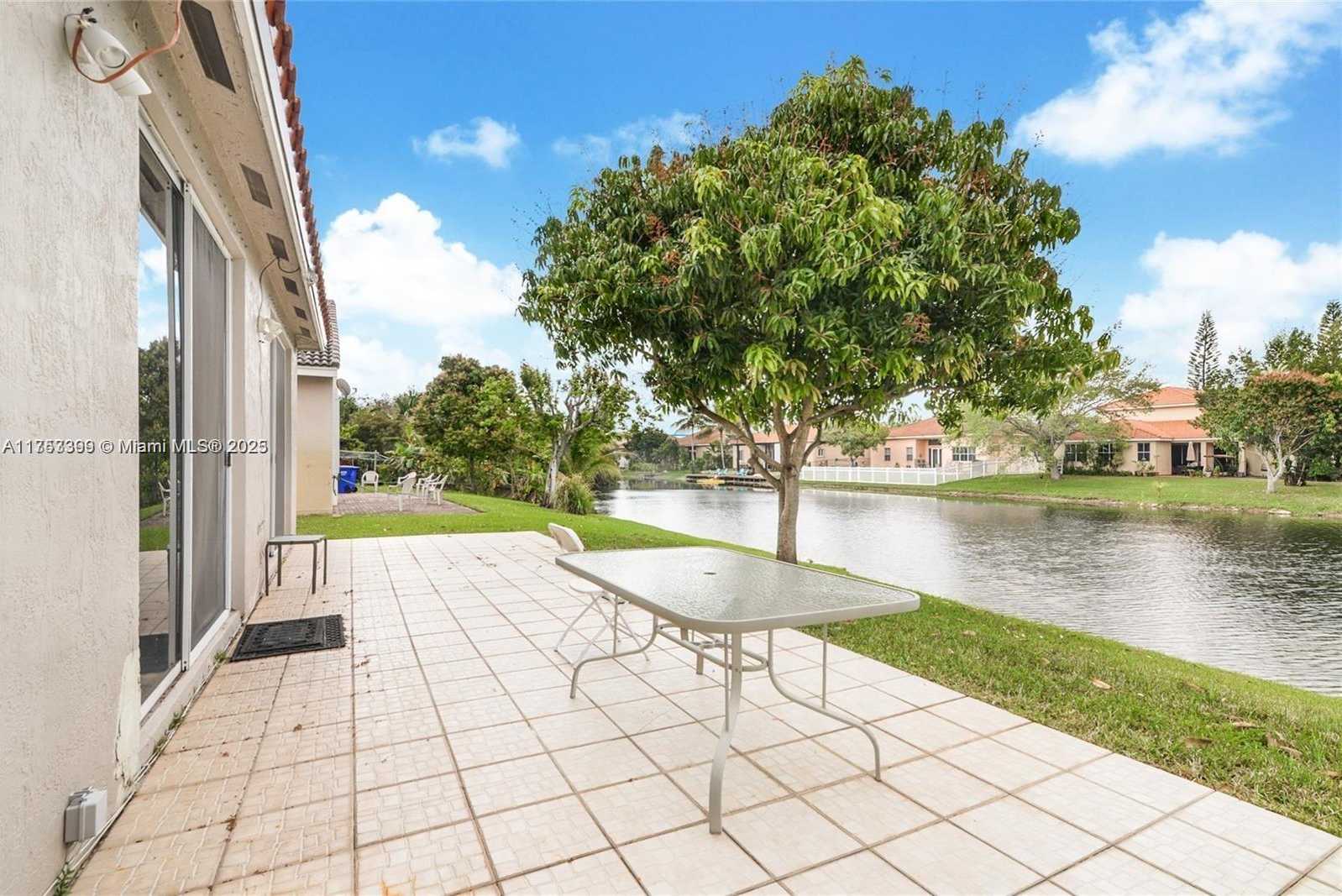 Small Image of 16548 NORTH WEST 17TH ST, Pembroke Pines Number 2