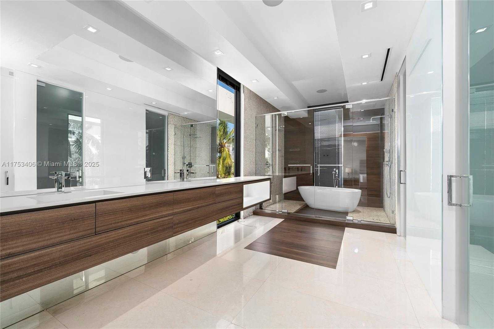 Small Image of 418 SUNSET DR, Hallandale Beach Number 29