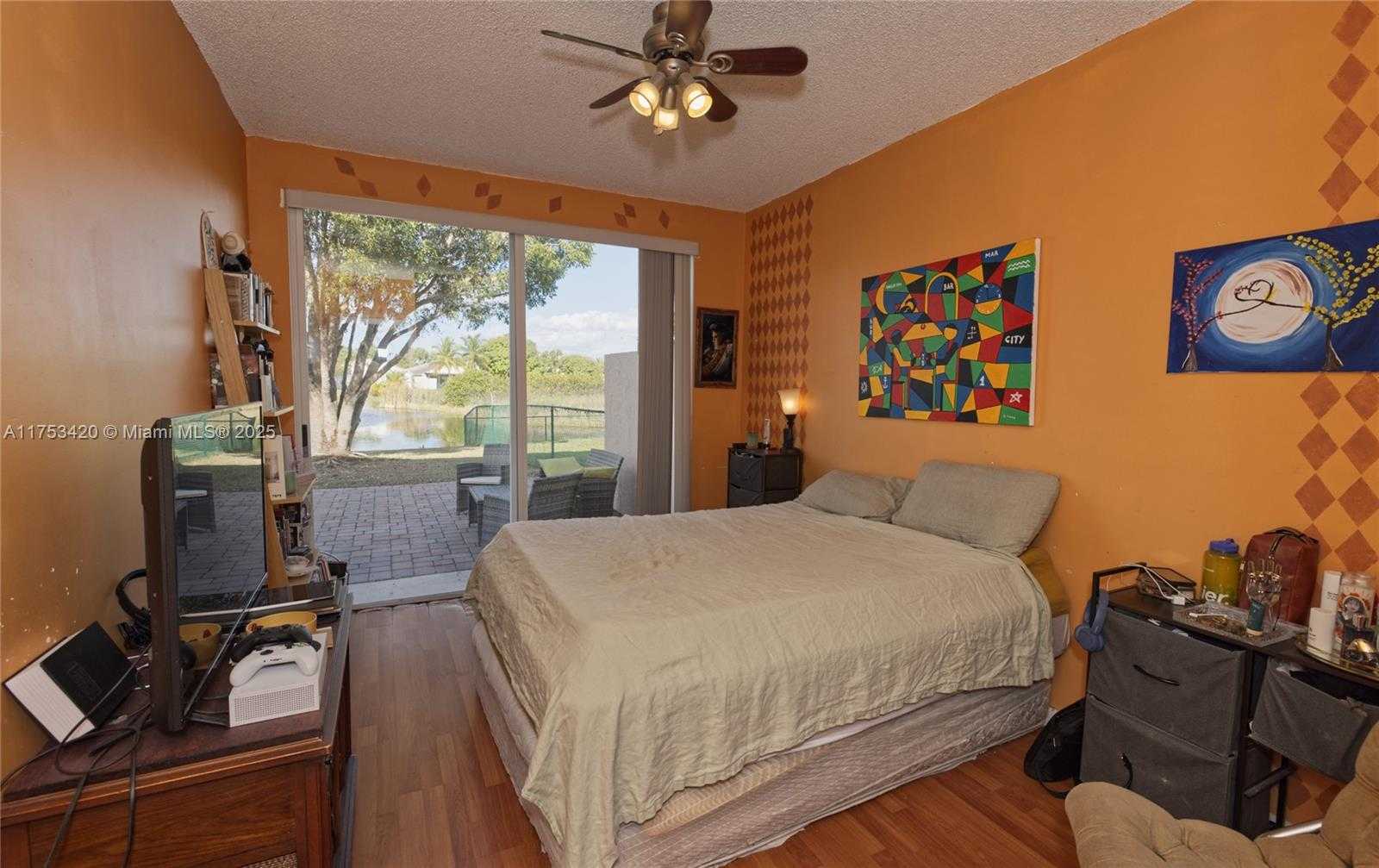 Small Image of 15343 NORTH WEST 14TH RD, Pembroke Pines Number 23