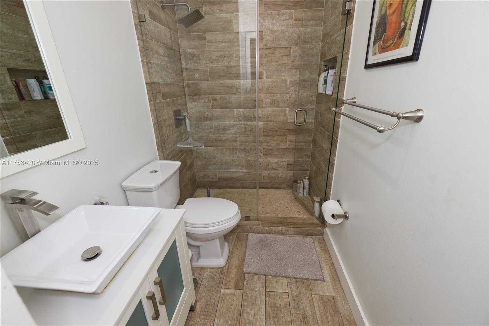 Small Image of 15343 NORTH WEST 14TH RD, Pembroke Pines Number 32