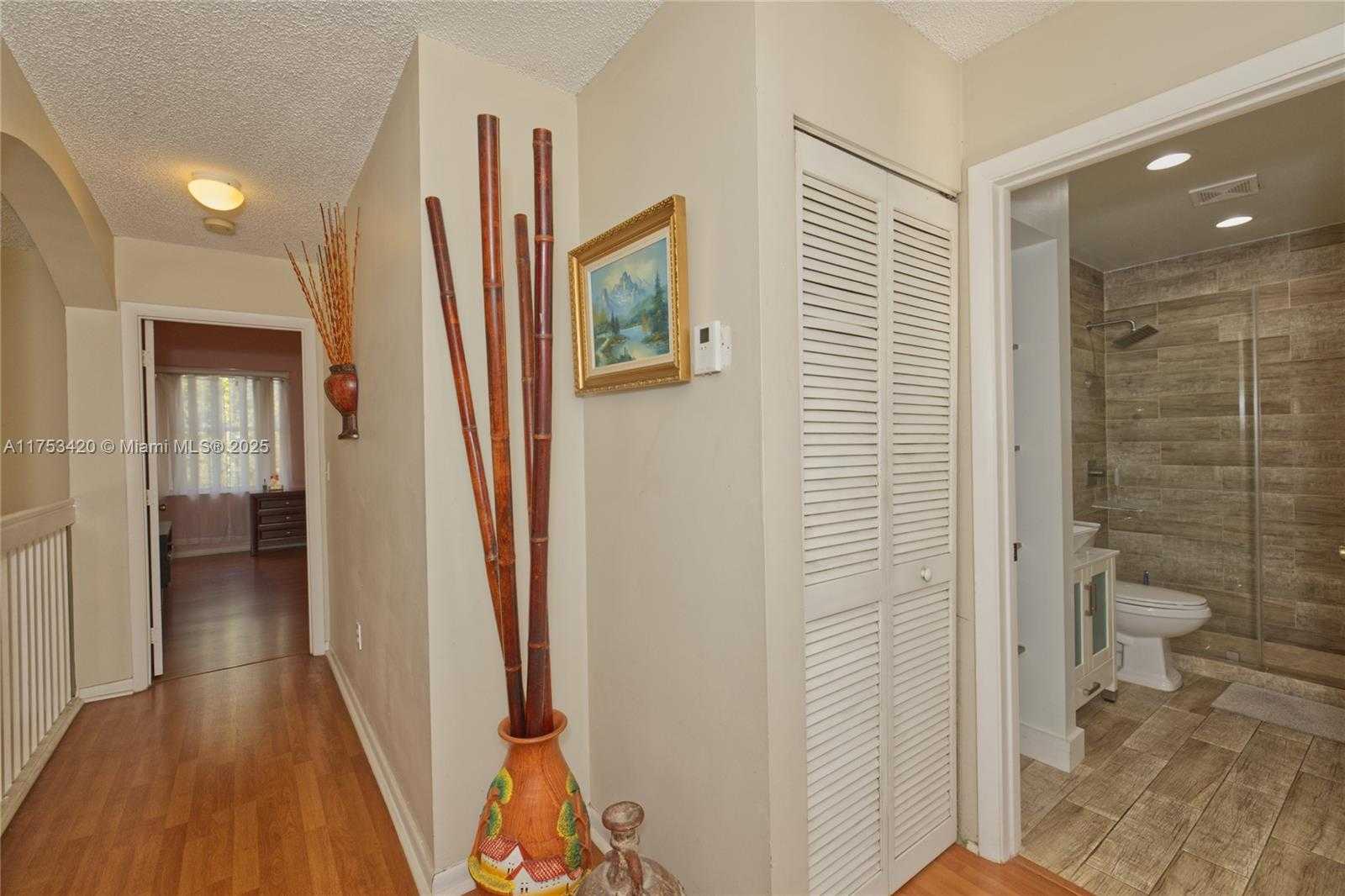 Small Image of 15343 NORTH WEST 14TH RD, Pembroke Pines Number 34