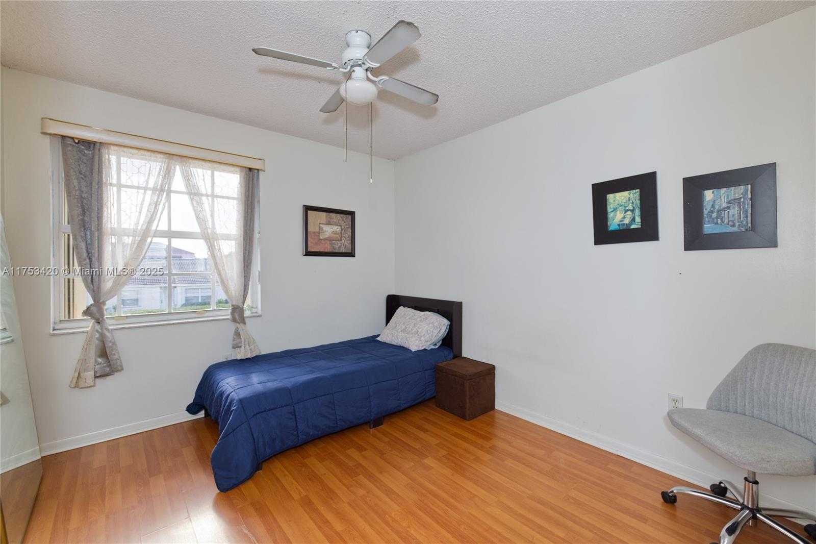 Small Image of 15343 NORTH WEST 14TH RD, Pembroke Pines Number 35