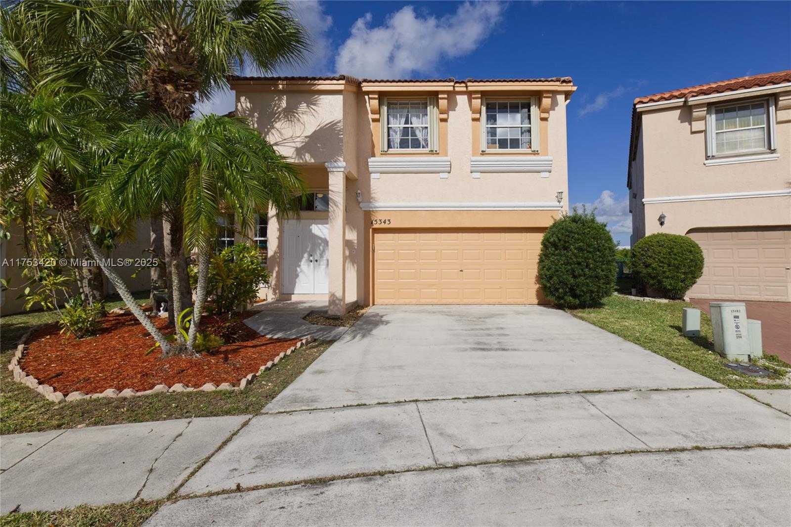 Small Image of 15343 NORTH WEST 14TH RD, Pembroke Pines Number 6