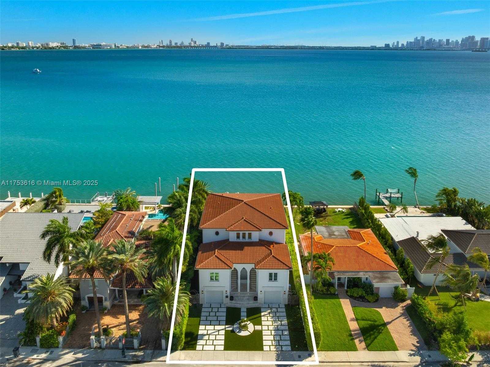 Small Image of 1460 SOUTH TREASURE DR, North Bay Village Number 3